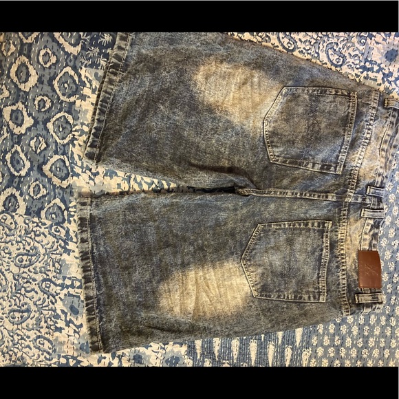 Brooklyn express jean shorts - Picture 2 of 4